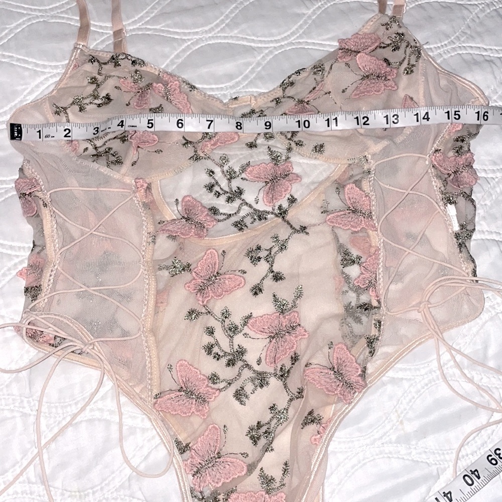 Pink butterfly lingerie - Picture 12 of 13